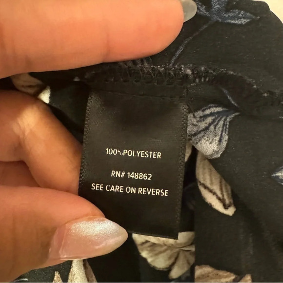 Torrid Lily Babydoll Georgette Surplice Blouse  Womens Size 1 Floral - Picture 9 of 11